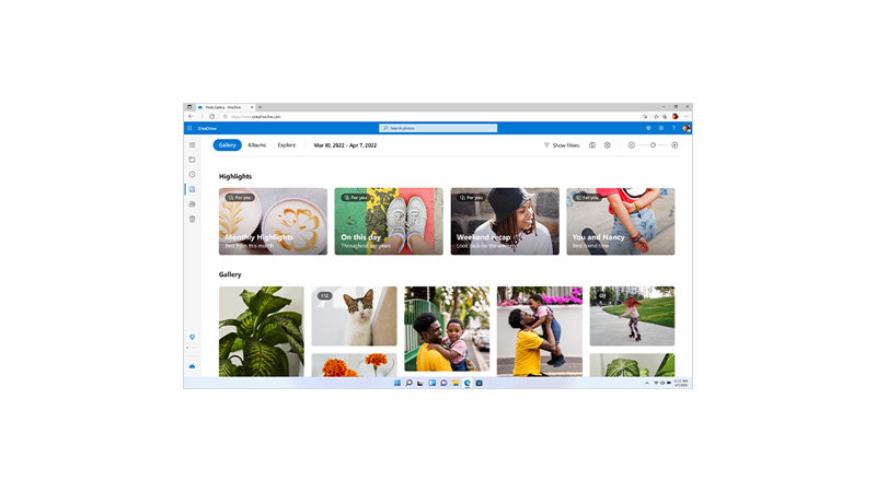 ブラウザでアクセスした OneDrive の写真一覧