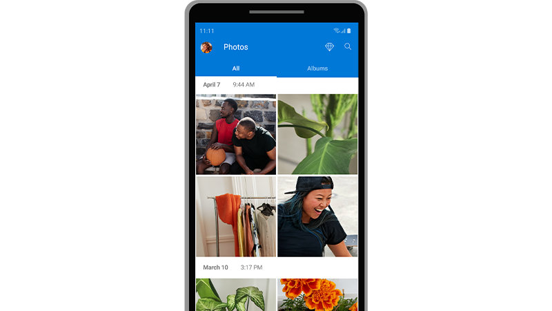 スマートフォンで表示した OneDrive アプリの写真一覧