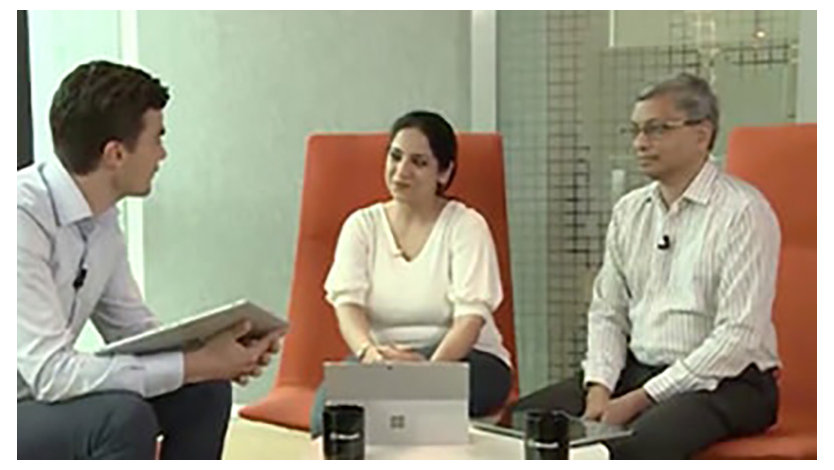 A group of colleagues having a discussion