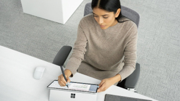 Surface Pro 9をペンで操作する