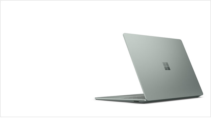 背面から見た Surface Laptop 5