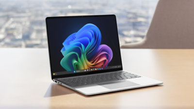 法人向け Surface Laptop (第 8 世代) – Intel および Snapdragon