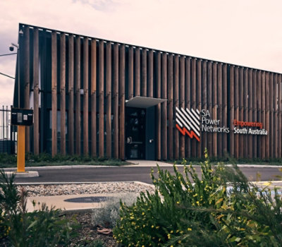 SA Power networks のロゴが付いた建物