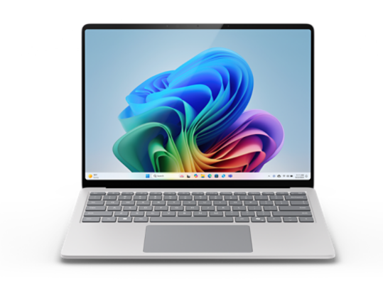 Surface Laptop couleur platine présenté de l’avant.